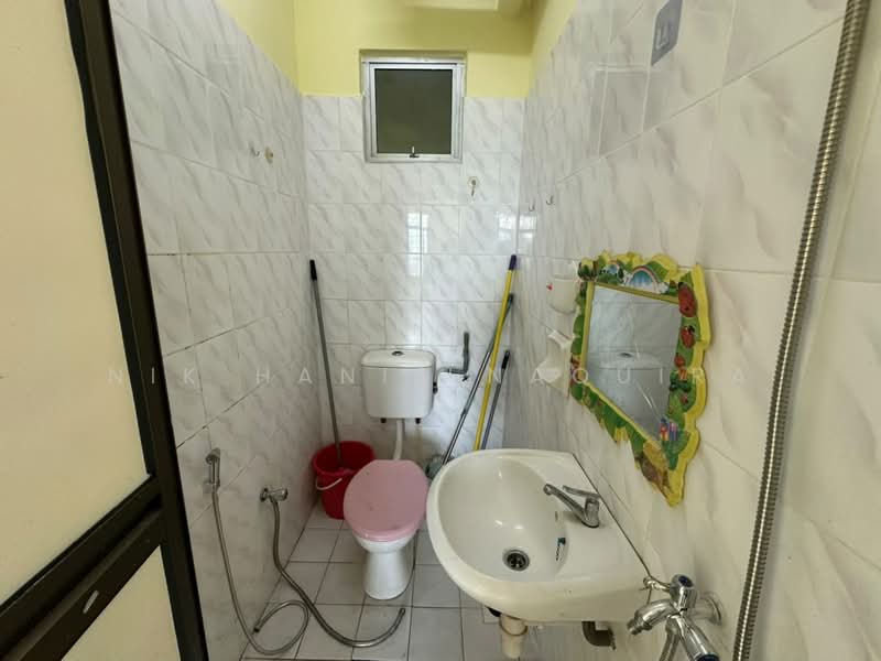 Pangsapuri untuk Disewa di Cheras Utama - Nik Hanis Naquira - Bathroom - PropertyGuru.com.my