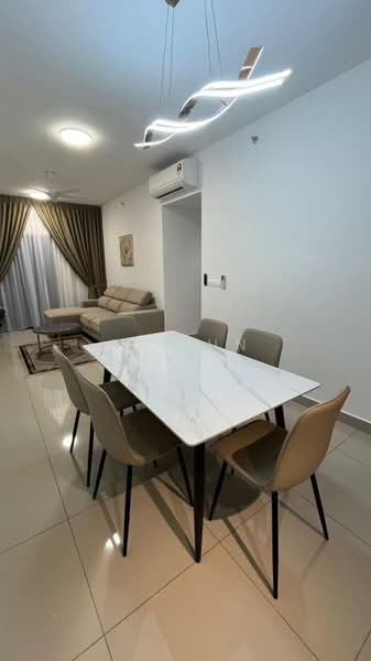 Servis Apartment untuk Disewa di M Luna - Yi Jun Cham - Living Room - PropertyGuru.com.my