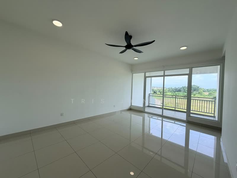 Rumah Teres 2 Tingkat untuk Dijual di Rawang (Selangor) - Tris Jong - Balcony - PropertyGuru.com.my