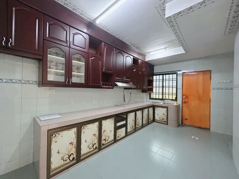 Rumah Teres untuk Dijual di Taman Mutiara Rini (Skudai) - Eunice Ng - Kitchen - PropertyGuru.com.my