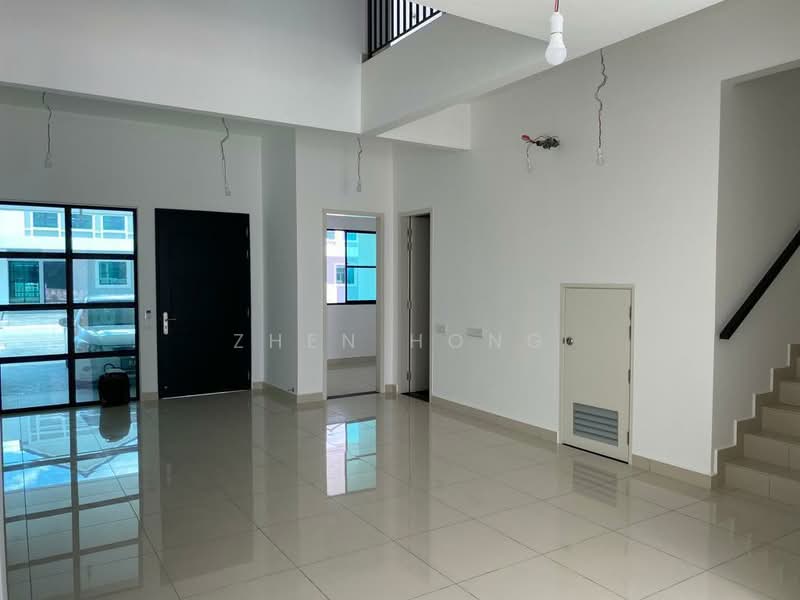 Rumah Teres 2 Tingkat untuk Dijual di Bandar Cassia (Batu Kawan) - Zhen Hong - Living Room - PropertyGuru.com.my
