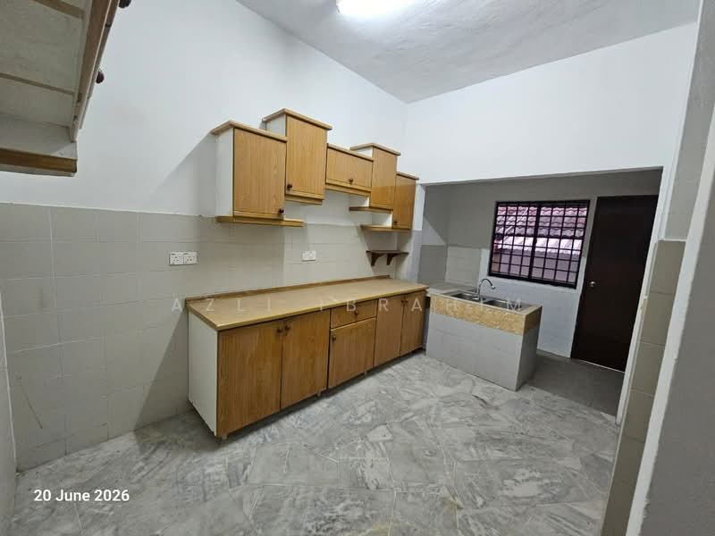 Rumah Teres 2 Tingkat untuk Dijual di Bandar Sungai Long (Selangor) - Azli Ibrahim - Kitchen - PropertyGuru.com.my