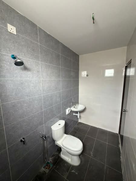 Rumah Teres 2 Tingkat untuk Dijual di Klang (Selangor) - T.H Lee - Bathroom - PropertyGuru.com.my