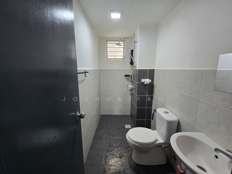 Apartment for Rent at Kita Ria @ Cybersouth - Joshua Fan - Bathroom - PropertyGuru.com.my