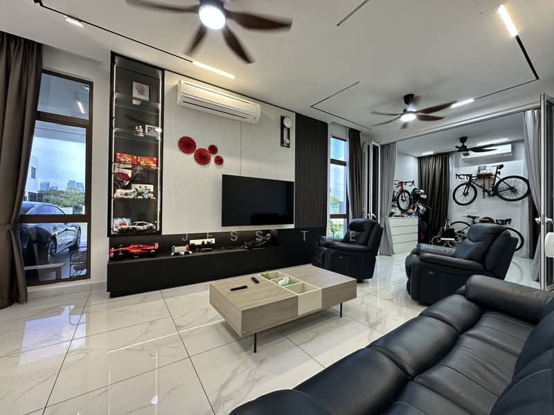 Semi-Detached House for Sale in Setia Alam (Selangor) - Jess Tee - Living Room - PropertyGuru.com.my