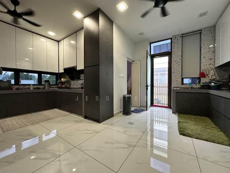 Semi-Detached House for Sale in Setia Alam (Selangor) - Jess Tee - Kitchen - PropertyGuru.com.my