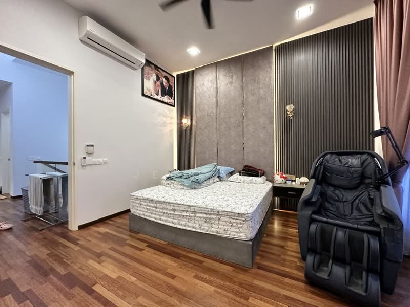 Semi-Detached House for Sale in Setia Alam (Selangor) - Jess Tee - Bedroom - PropertyGuru.com.my