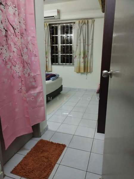 Kondominium untuk Dijual di Garden Park - Camie Hoo - Bedroom - PropertyGuru.com.my