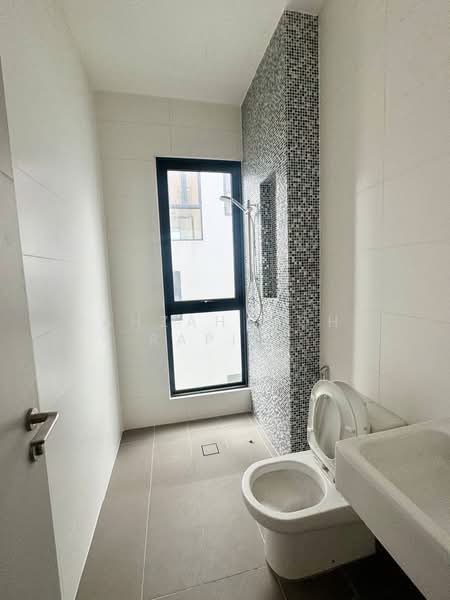 Semi-Detached House for Sale in Shah Alam (Selangor) - Mahzah Mohd Rapiee - PropertyGuru.com.my