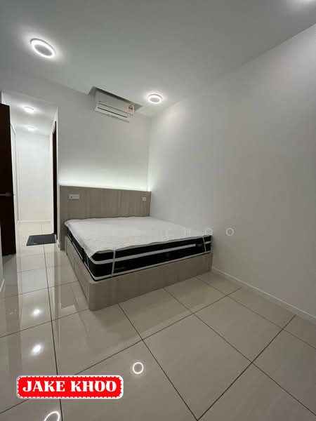 Condominium for Rent at Queens Residences Q1 @ Queens Waterfront - Jake Khoo - Bedroom - PropertyGuru.com.my