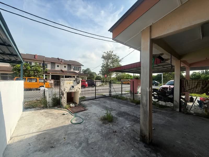 1-storey Terraced House for Sale in Taman Perepat Indah (Kapar) - Wan Azlan Ahmad - PropertyGuru.com.my