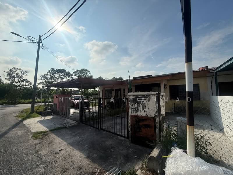 1-storey Terraced House for Sale in Taman Perepat Indah (Kapar) - Wan Azlan Ahmad - PropertyGuru.com.my