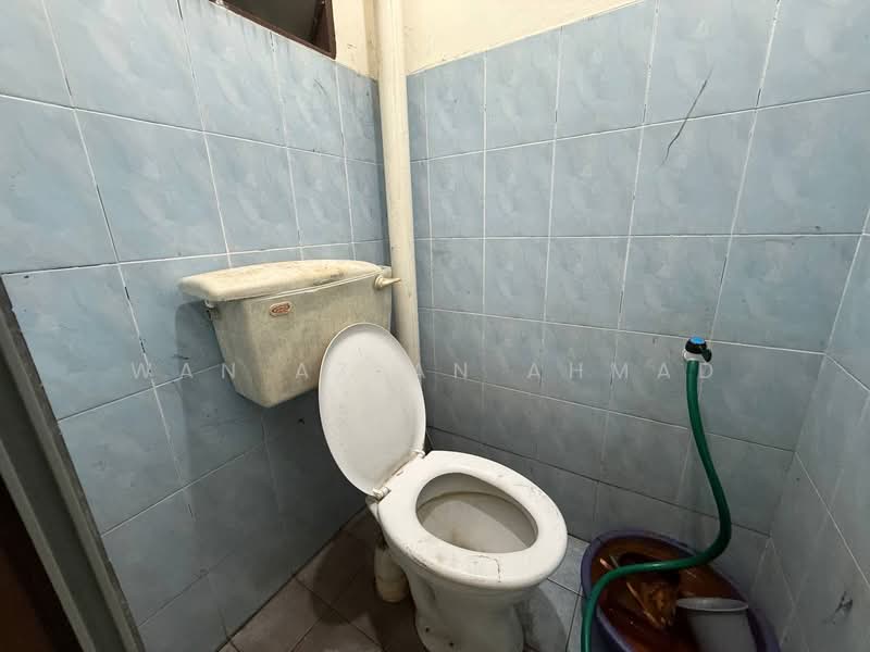 1-storey Terraced House for Sale in Taman Perepat Indah (Kapar) - Wan Azlan Ahmad - PropertyGuru.com.my