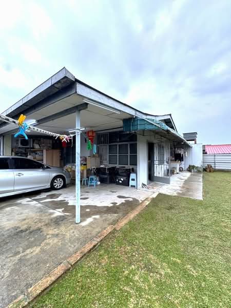 1-storey Terraced House for Sale in Taman Sri Skudai (Skudai) - Karl Lim - Exterior - PropertyGuru.com.my