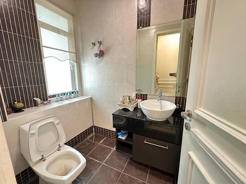 Bungalow for Sale in Ampang (Selangor) - Hei Kar Jun - Bathroom - PropertyGuru.com.my