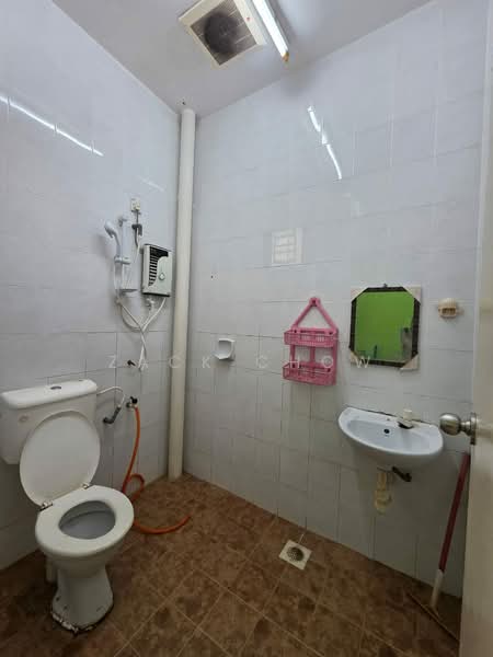 1-storey Terraced House for Sale in Taman Mount Austin (Tebrau) - Zack Chow - Bathroom - PropertyGuru.com.my