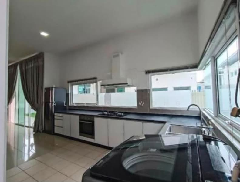 Bungalow for Rent in Cyberjaya (Selangor) - Allyson Wong - Kitchen - PropertyGuru.com.my