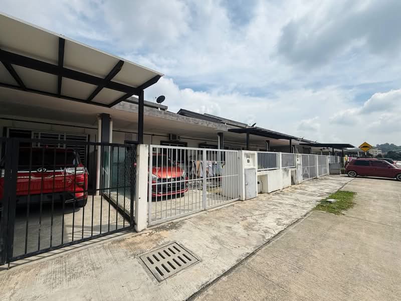 1-storey Terraced House for Sale in Taman Desa Baiduri (Kapar) - Wan Azlan Ahmad - PropertyGuru.com.my