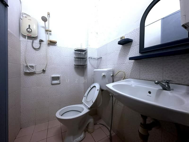 1-storey Terraced House for Sale in Bukit Indah (Iskandar Puteri (Nusajaya)) - Yuzhi Lim - Bathroom - PropertyGuru.com.my