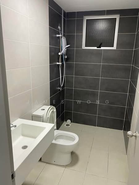 Kondominium untuk Disewa di Residensi Rampai II - James Wong - Bathroom - PropertyGuru.com.my