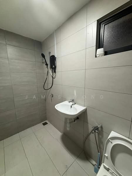 Kondominium untuk Disewa di Residensi Rampai II - James Wong - Bathroom - PropertyGuru.com.my