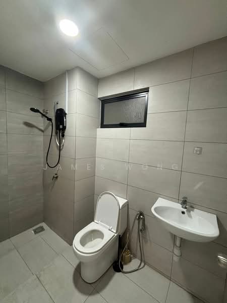Kondominium untuk Disewa di Residensi Rampai II - James Wong - Bathroom - PropertyGuru.com.my