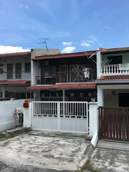 2-storey Terraced House for Sale in Seri Kembangan (Selangor) - Louis Wong - Exterior - PropertyGuru.com.my