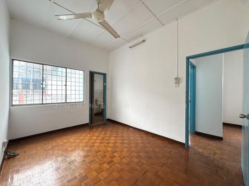 2-storey Terraced House for Sale in BANDAR PUCHONG JAYA (Puchong) - Johnson Khoo - Room - PropertyGuru.com.my