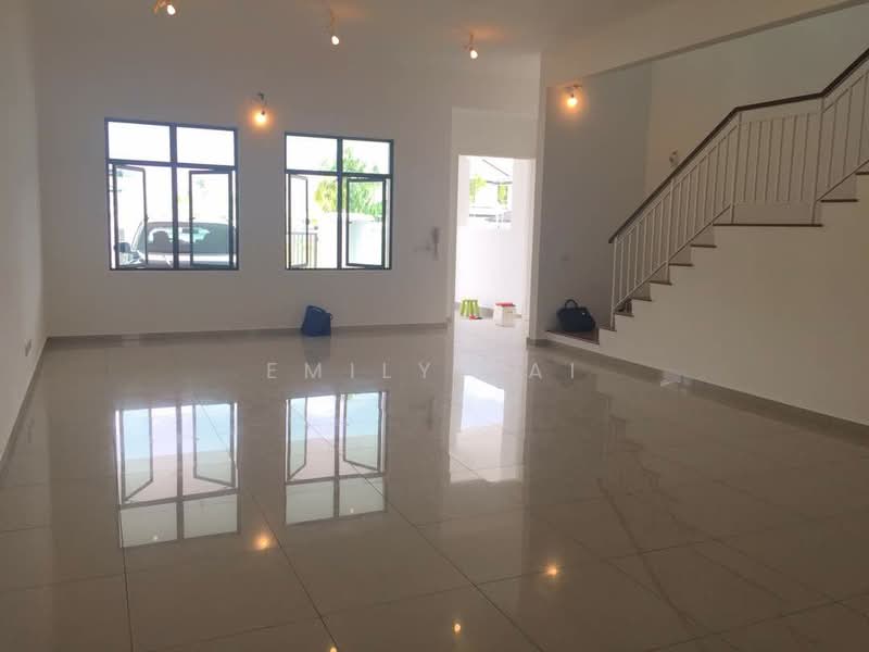 Rumah Teres 2-Tingkat untuk Dijual di Eco Majestic (Semenyih) - Emily Tai - Living Room - PropertyGuru.com.my