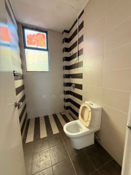 Rumah Banglo untuk Disewa di Bemban (Melaka) - Woon . - Bathroom - PropertyGuru.com.my