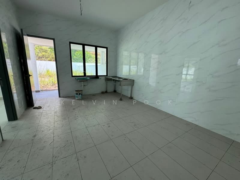 Semi-Detached House for Sale in Dengkil (Selangor) - Kelvin Pook - Kitchen - PropertyGuru.com.my