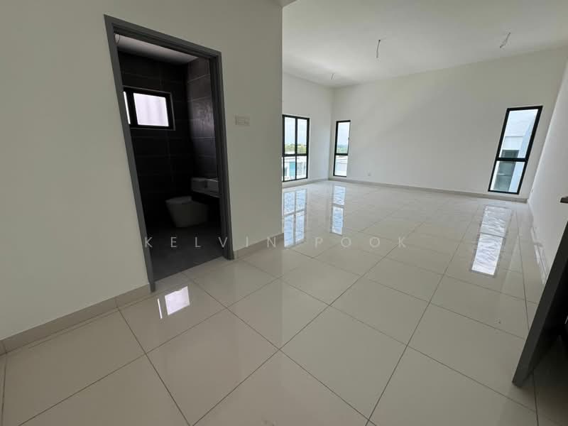 Semi-Detached House for Sale in Dengkil (Selangor) - Kelvin Pook - Bathroom - PropertyGuru.com.my
