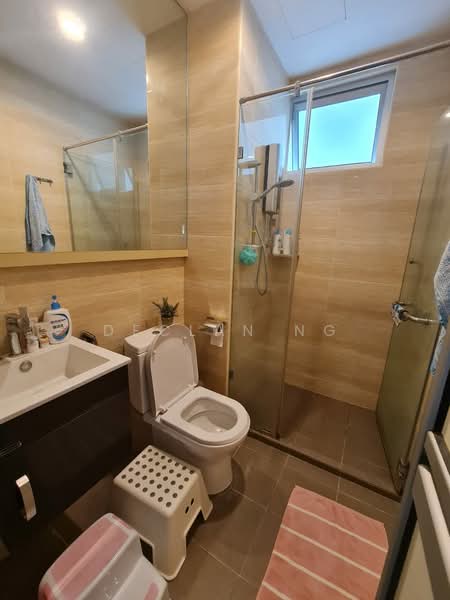 Kondominium untuk Dijual di Surin Condominium - Declan Ng - Bathroom - PropertyGuru.com.my