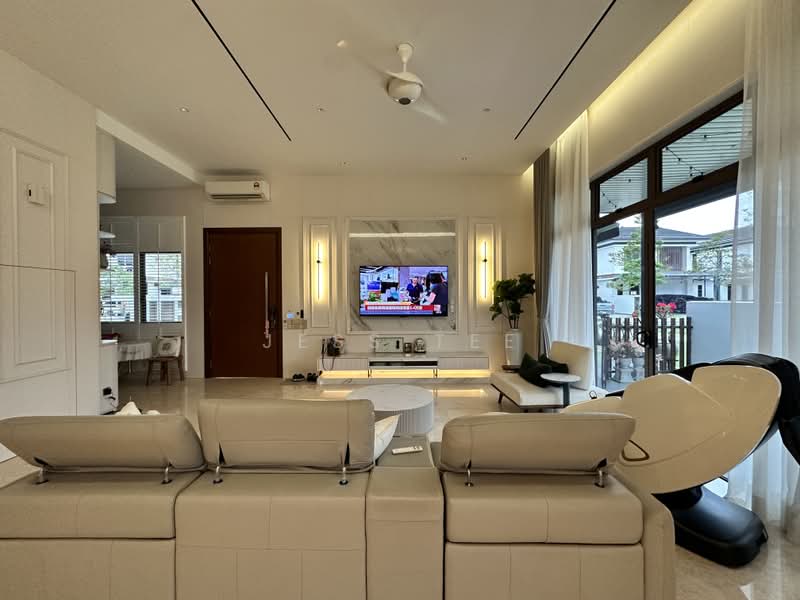 Bungalow for Sale in Setia Alam (Selangor) - Jess Tee - Living Room - PropertyGuru.com.my