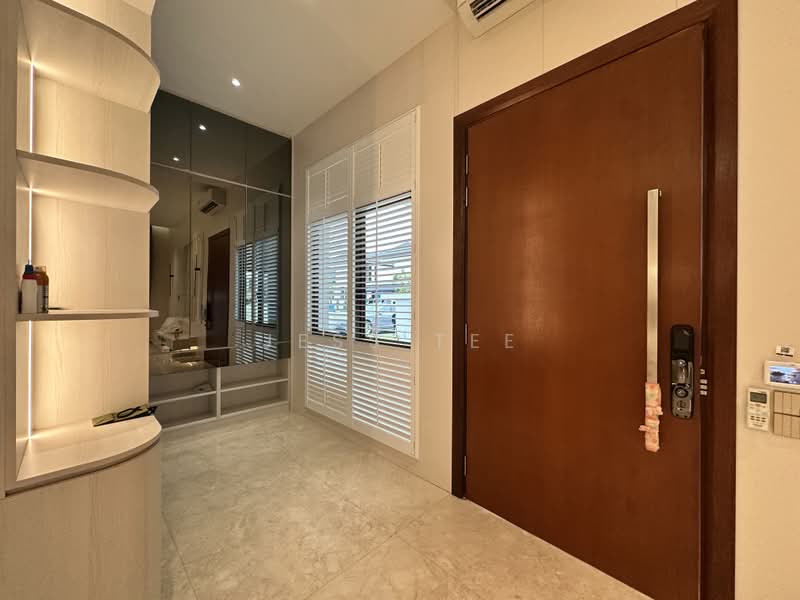Bungalow House for Sale in Setia Alam (Selangor) - Jess Tee - Entrance - PropertyGuru.com.my