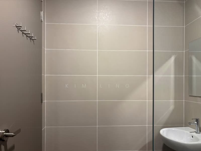 Service Residence for Rent at Zentro Residences Serviced Apartment - Kim Ling - Master Bathroom - PropertyGuru.com.my