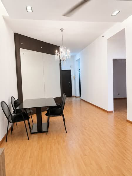 Servis Apartment untuk Dijual di Waldorf Tower - Wei Ling - Dining Room - PropertyGuru.com.my