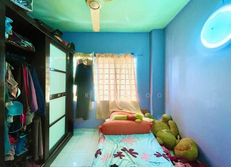 Pangsapuri untuk Dijual di Teratai Mewah Apartment Block 15,17,19,21 - Chris Choo - Bedroom - PropertyGuru.com.my