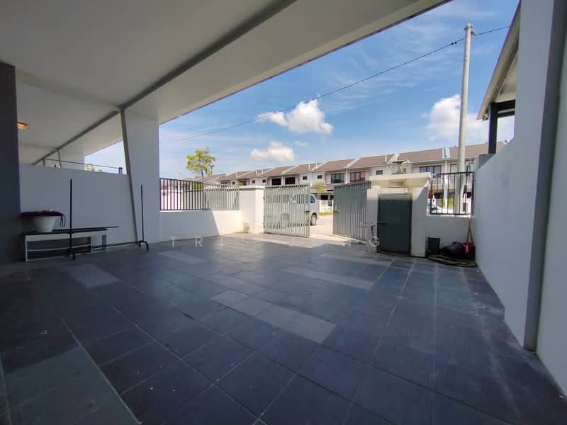 Terraced House for Sale in Rawang (Selangor) - Tris Jong - Exterior - PropertyGuru.com.my