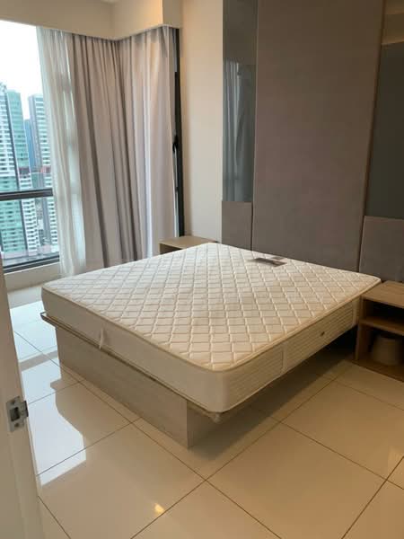Kondominium untuk Dijual di The Robertson - Calvin Fong - Bedroom - PropertyGuru.com.my