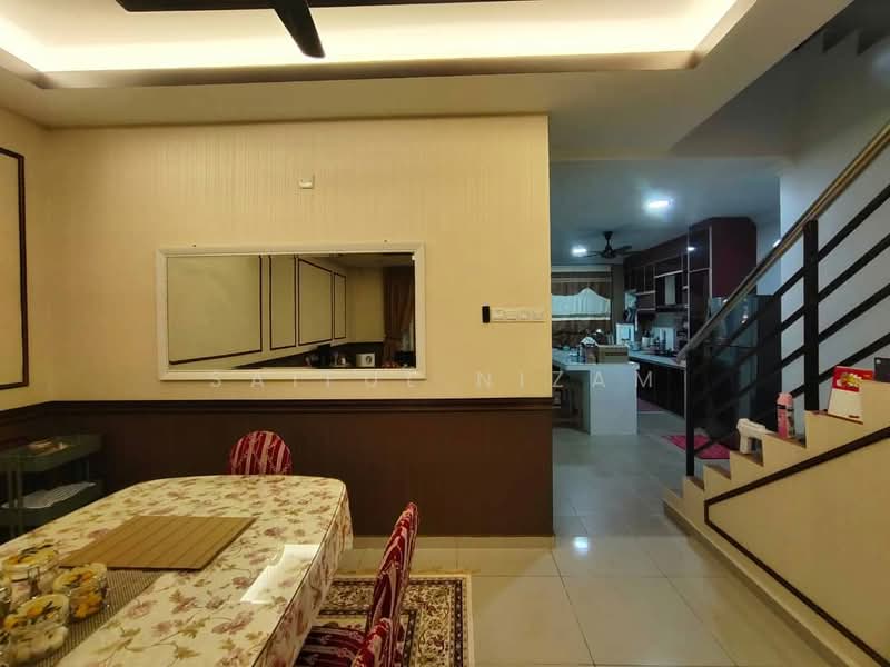 Rumah Teres 2 Tingkat untuk Dijual di Taman Nusa Intan (Senawang) - Saiful Nizam - Dining Room - PropertyGuru.com.my