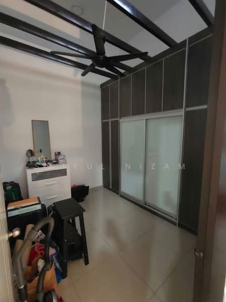 Rumah Teres 2 Tingkat untuk Dijual di Taman Nusa Intan (Senawang) - Saiful Nizam - Bedroom - PropertyGuru.com.my