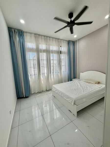 Rumah Teres 2.5 Tingkat untuk Disewa di Eco Botanic (Iskandar Puteri (Nusajaya)) - Tony Lim - Bedroom - PropertyGuru.com.my