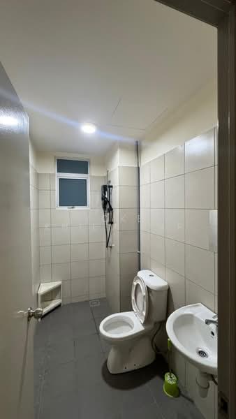 Servis Apartment untuk Disewa di Nexus @ Kajang Station (Tower B) - Yoke Khiem Yap - Bathroom - PropertyGuru.com.my