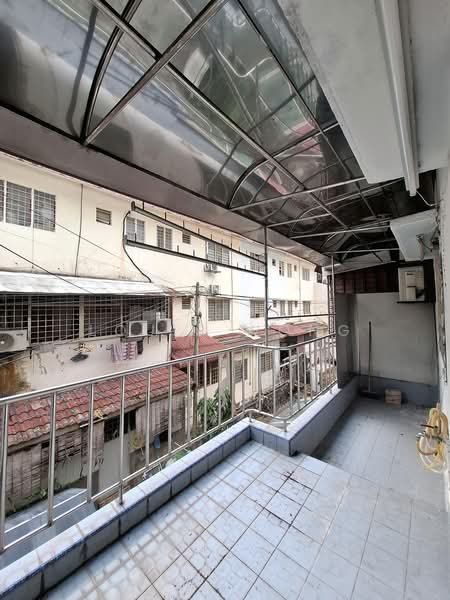 3-storey Terraced House for Sale in Batu 9 (Cheras) - Louis Wong - Balcony - PropertyGuru.com.my