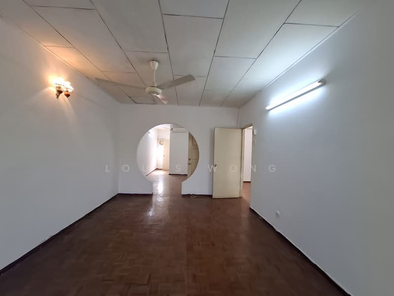 3-storey Terraced House for Sale in Batu 9 (Cheras) - Louis Wong - PropertyGuru.com.my