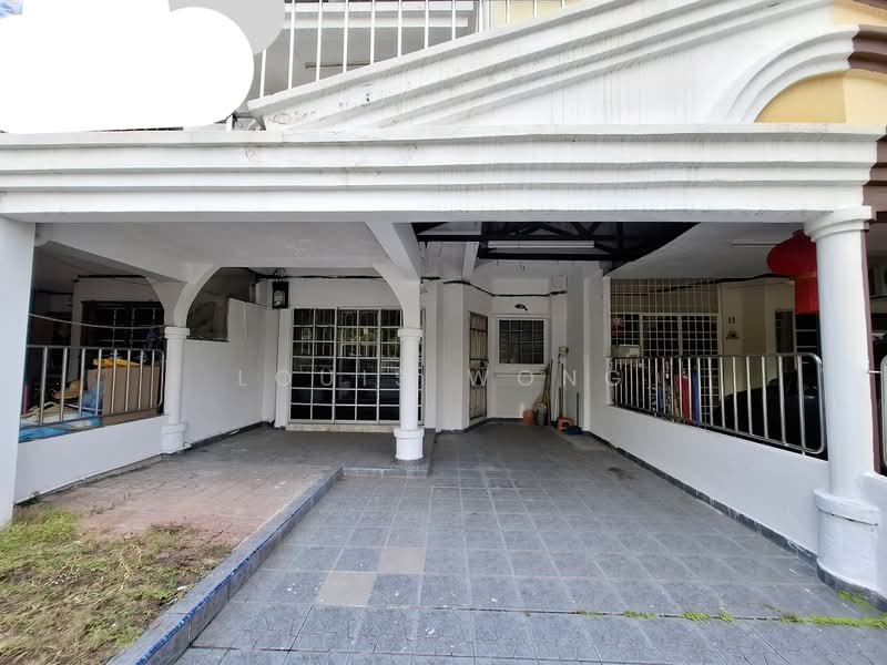 3-storey Terraced House for Sale in Batu 9 (Cheras) - Louis Wong - PropertyGuru.com.my