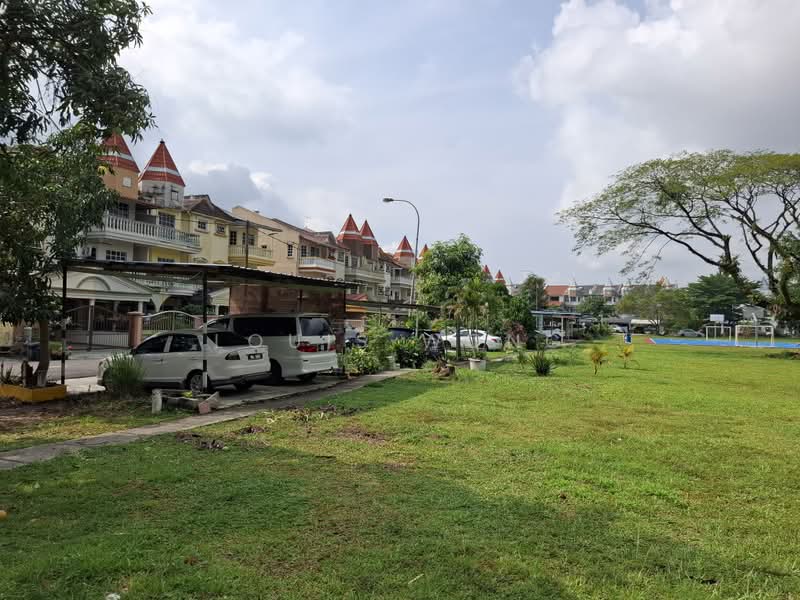 3-storey Terraced House for Sale in Batu 9 (Cheras) - Louis Wong - PropertyGuru.com.my
