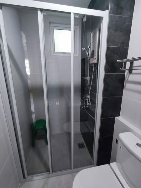 Servis Apartment untuk Dijual di Impiria Residensi Bukit Tinggi Klang - CH LIM - Bathroom - PropertyGuru.com.my