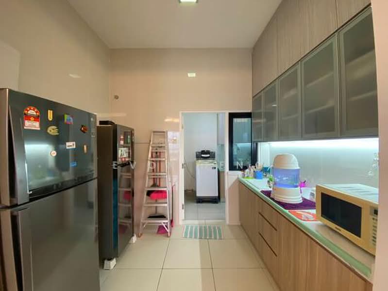 Condominium for Sale at Sky Condominium (Skyz Residence) - Evon Heng - Kitchen - PropertyGuru.com.my